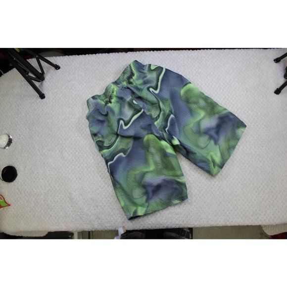 Nike / Boys Swim Trunks / (Size L) / Green and Gray with inside pocket. - Picture 4 of 8